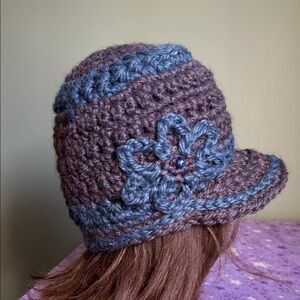 Crocheted newsboy Hat soft thick acrylic medium new